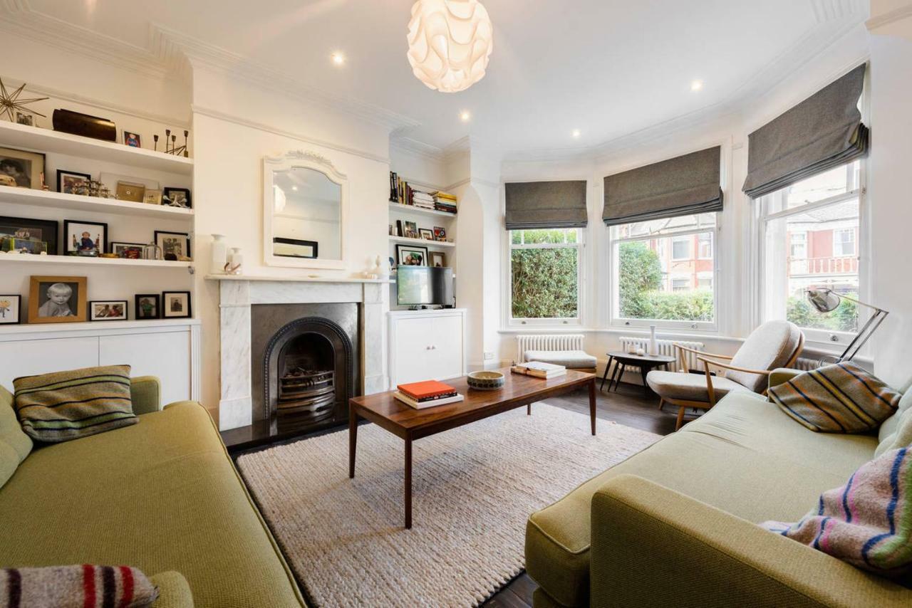 Gorgeous, 4 Bed Victorian House In Dollis Hill Hébergement de vacances Londres