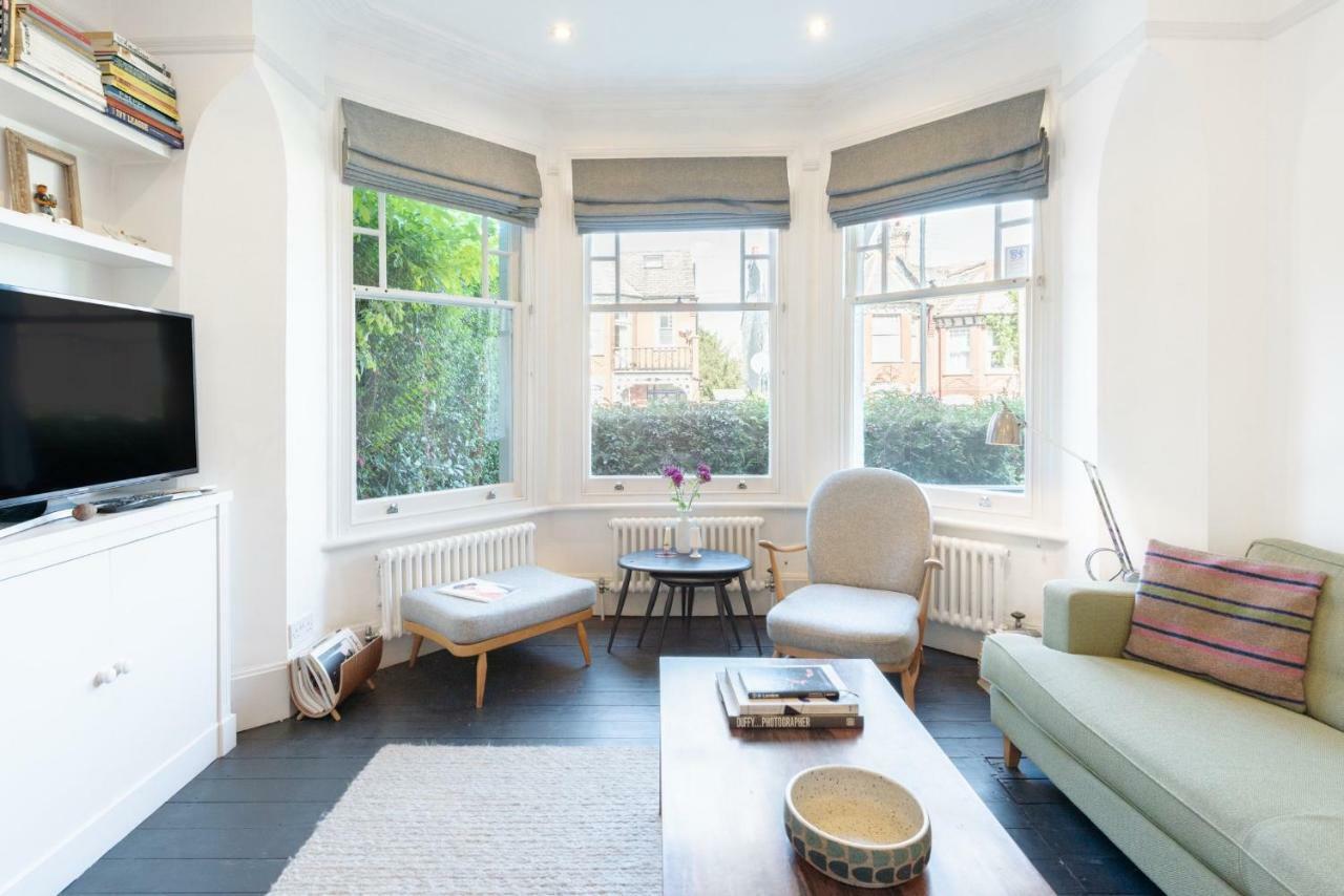 Hébergement de vacances Gorgeous, 4 Bed Victorian House In Dollis Hill