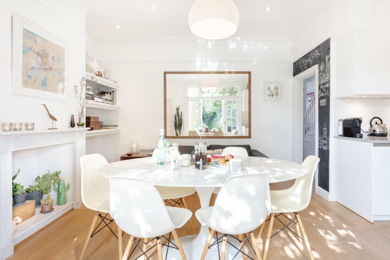 Hébergement de vacances Gorgeous, 4 Bed Victorian House In Dollis Hill