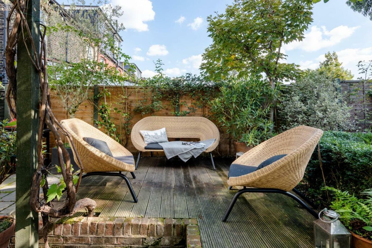 Hébergement de vacances Gorgeous, 4 Bed Victorian House In Dollis Hill