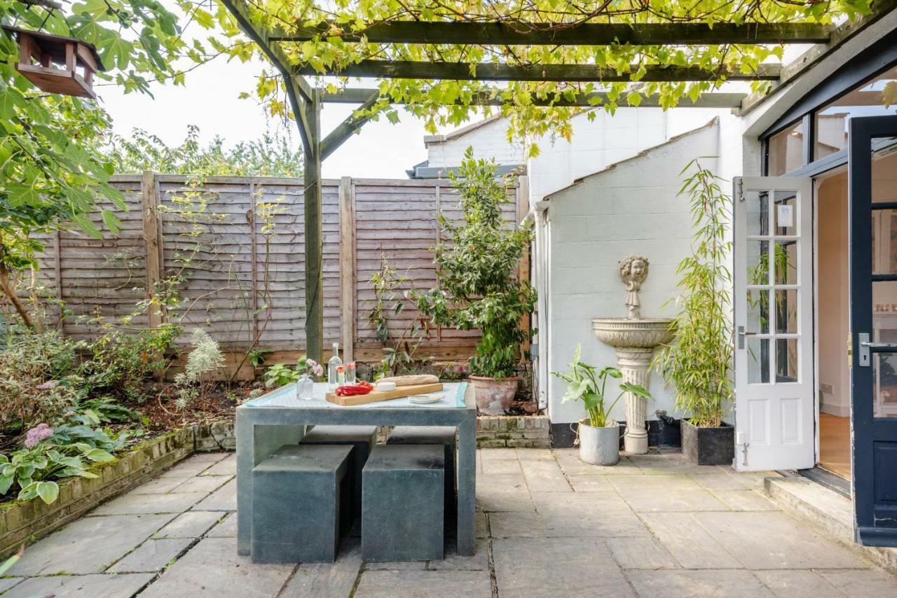 Gorgeous, 4 Bed Victorian House In Dollis Hill Hébergement de vacances Londres